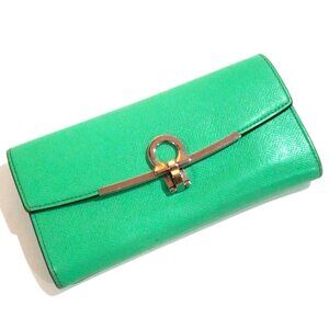 Ferragamo Green Leather Wallet Silver Gancini Closure Women's Luxury Accessories